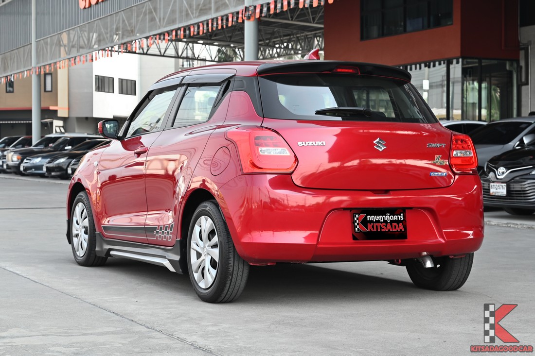 ด้านหลังเฉียง Suzuki Swift 2020 GL Sport