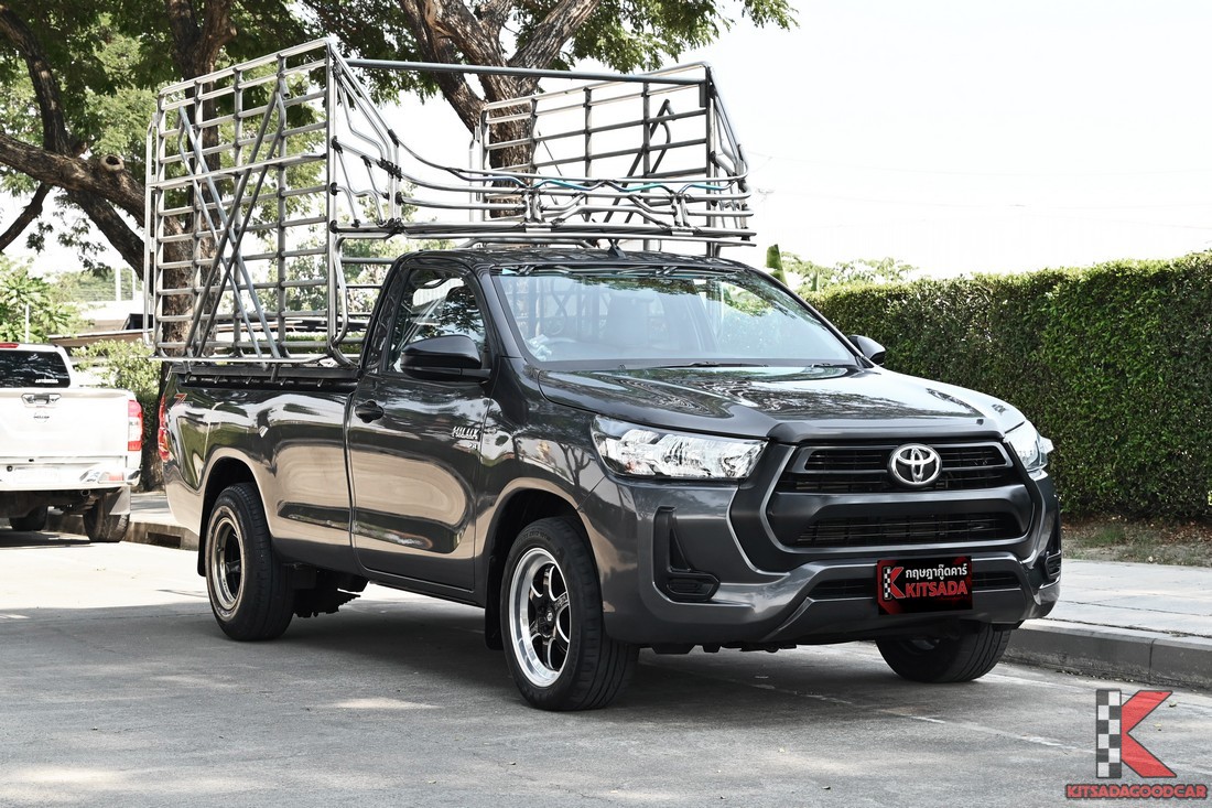 Toyota Hilux Revo 2022 Single Cab Entry สีเทา มุมหน้า พร้อมคอก