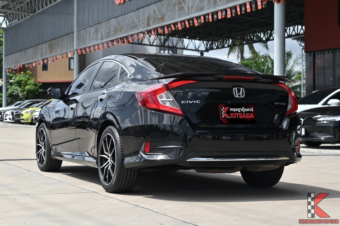 Honda CIVIC 1.8 FC EL ปี 2021 มุมท้ายเฉียง
