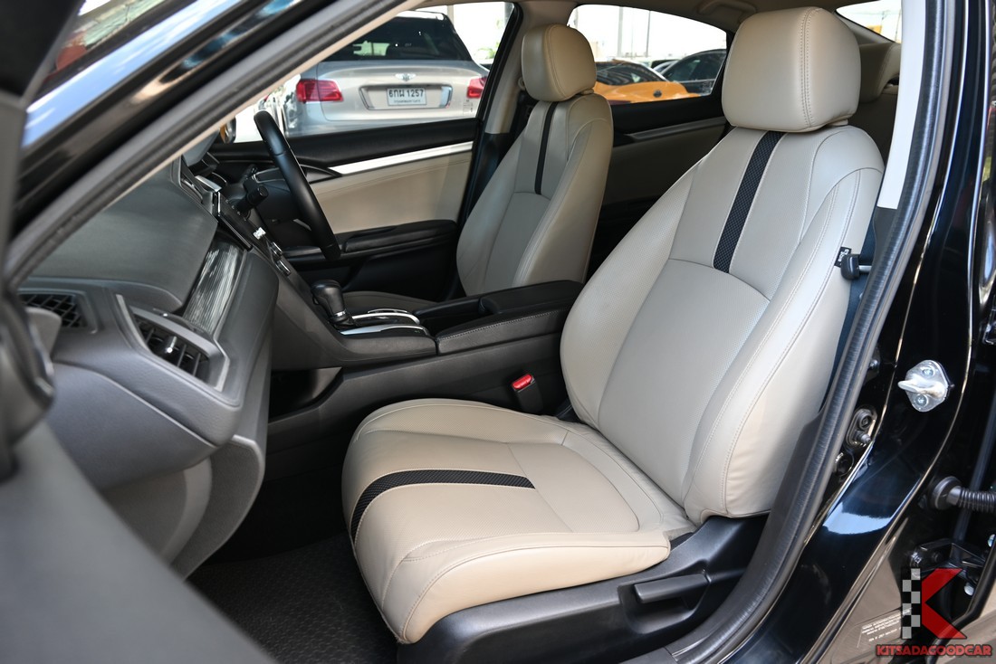 Honda CIVIC 1.8 FC EL ปี 2021 ห้องโดยสารด้านหน้า