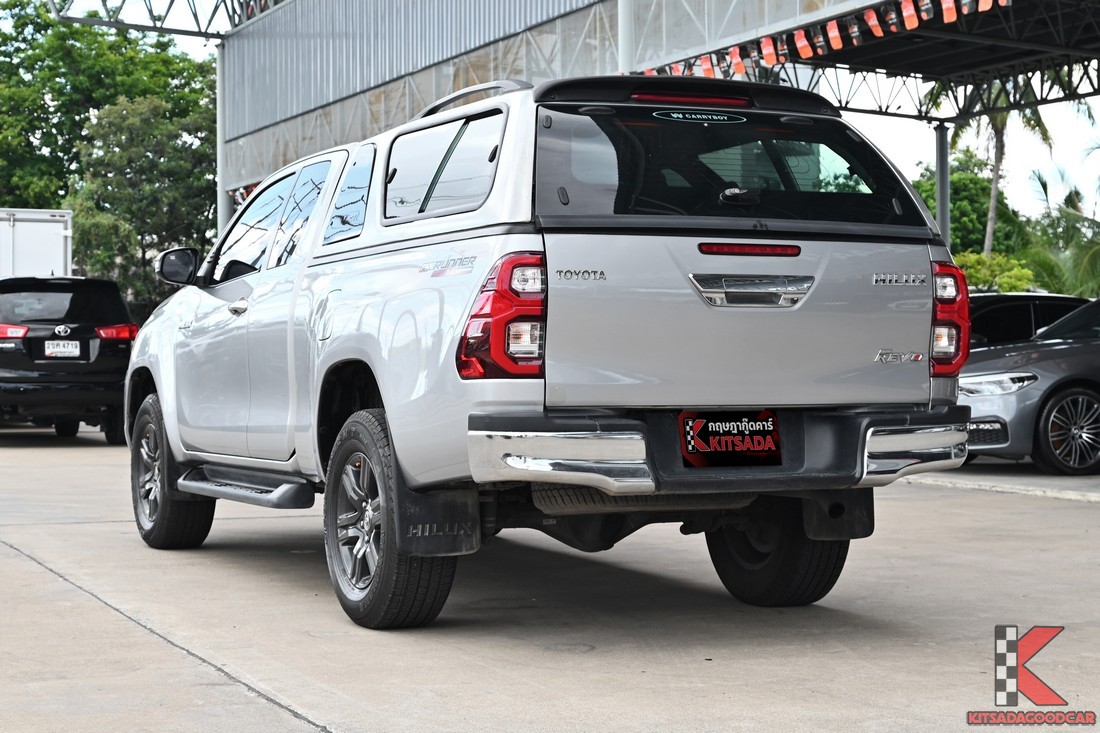 Toyota HILUX REVO Smart Cab หลังคา Carryboy มุมท้ายเฉียง