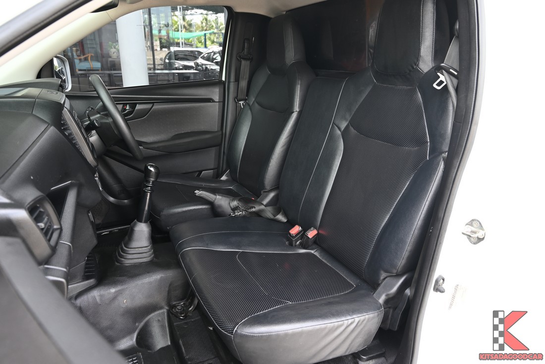 Isuzu D-MAX 1.9 Spark 2021 เบาะหน้า 2 ที่นั่ง