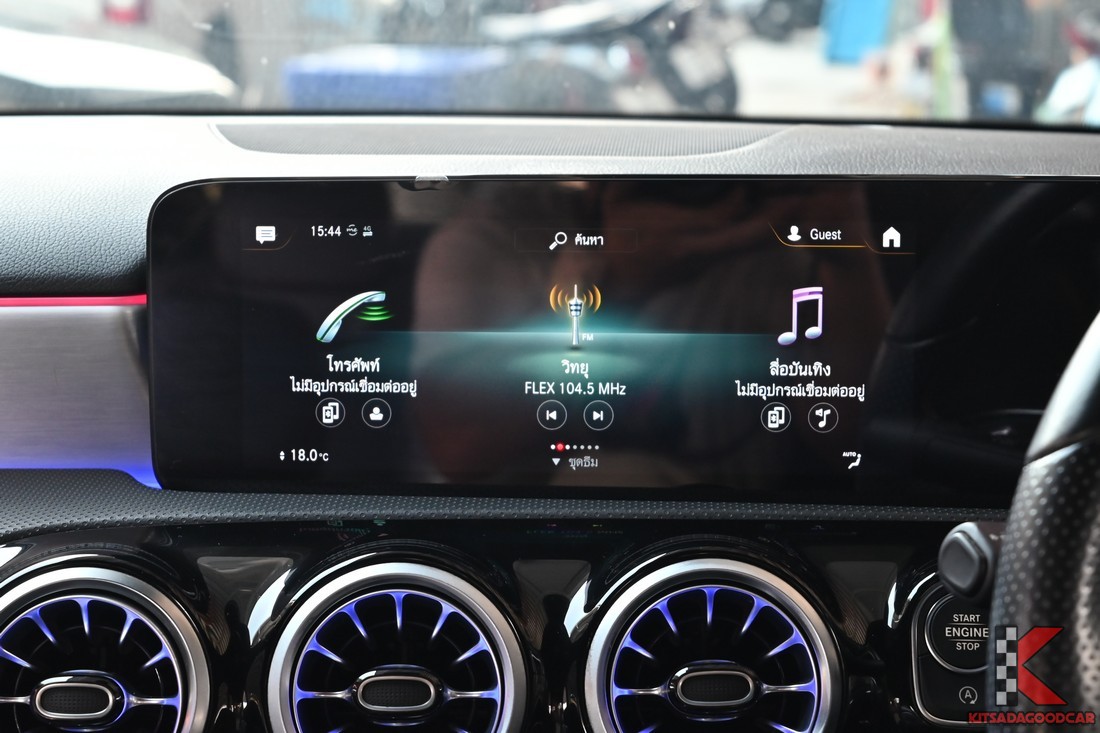 ระบบสื่อบันเทิงบนจอ A200 (ตามภาพ)