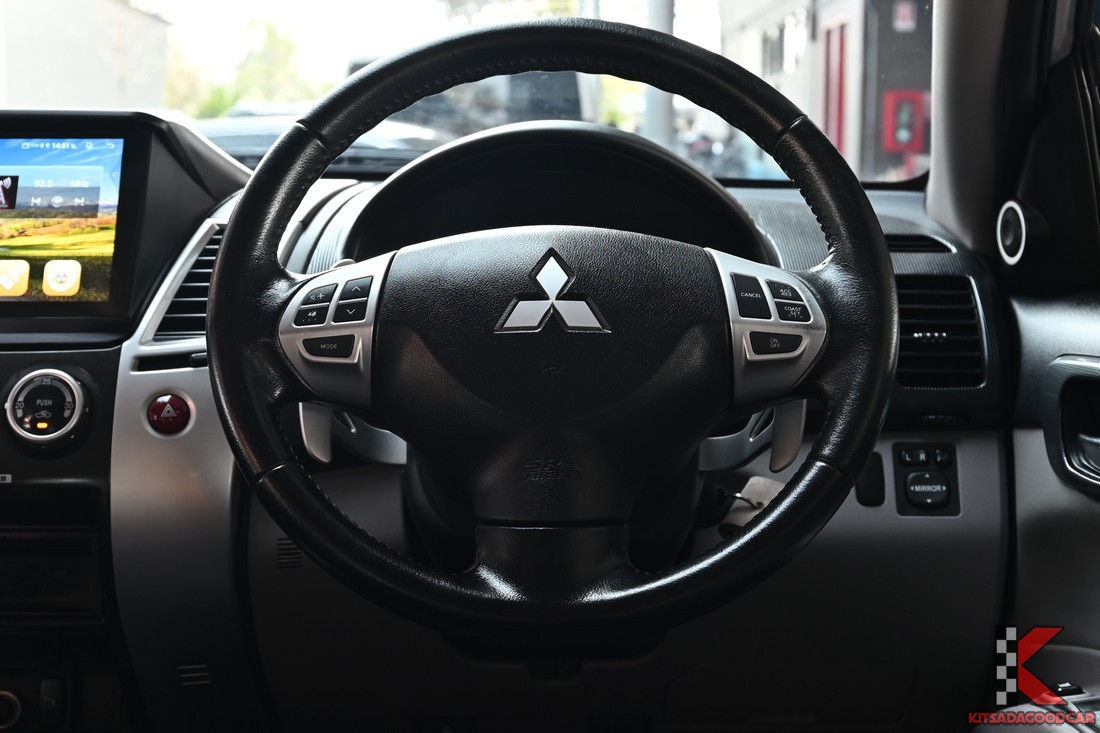 แผงควบคุมแอร์ Pajero Sport