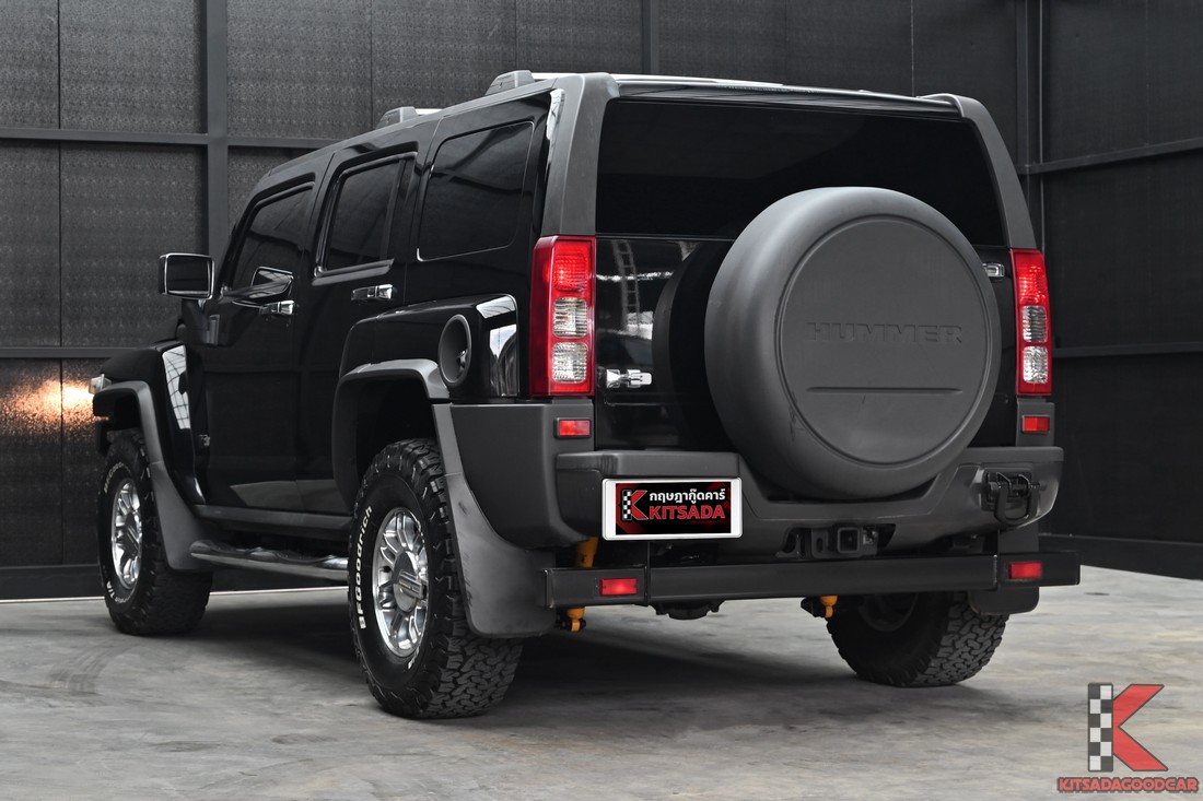 Hummer H3 3.7 4WD 2010 มือสอง สีดำ มุมด้านข้างหน้า