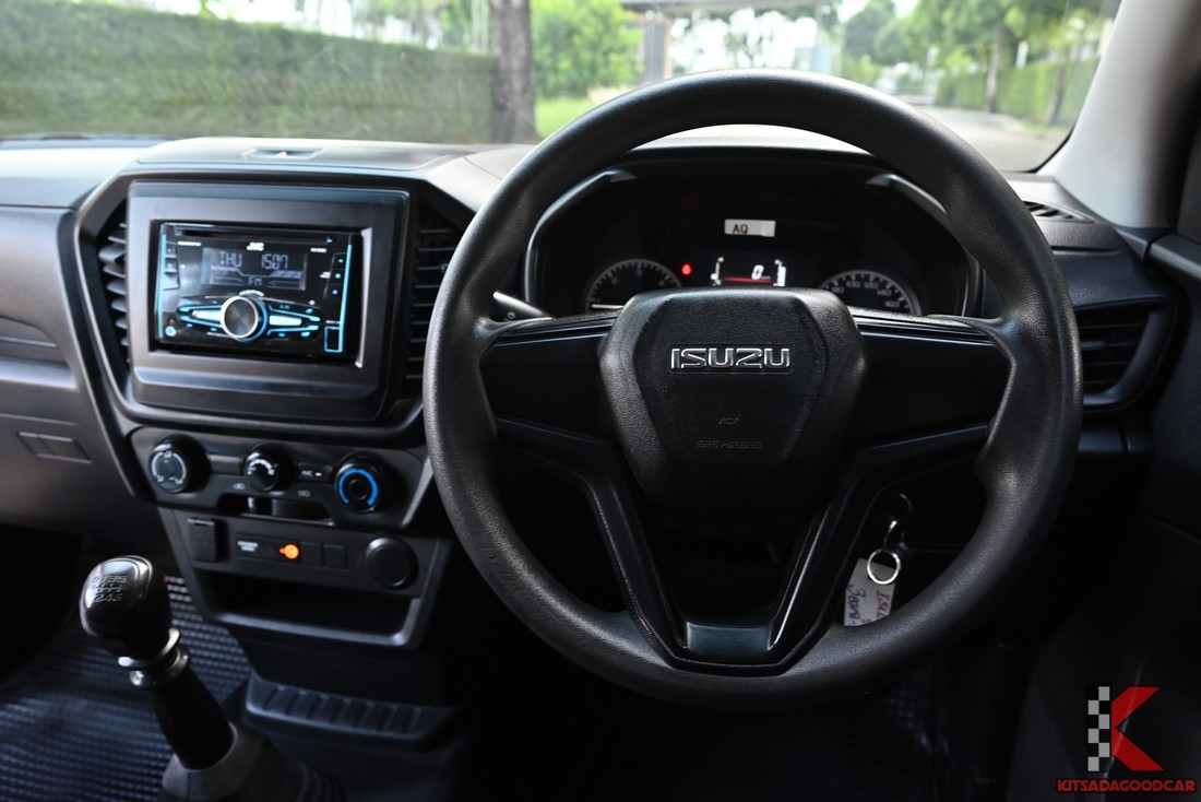พวงมาลัยและมาตรวัด Isuzu D-MAX