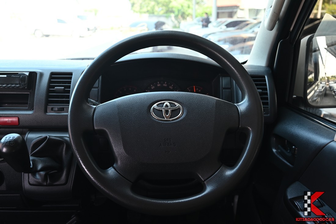 พวงมาลัย Toyota และมาตรวัด