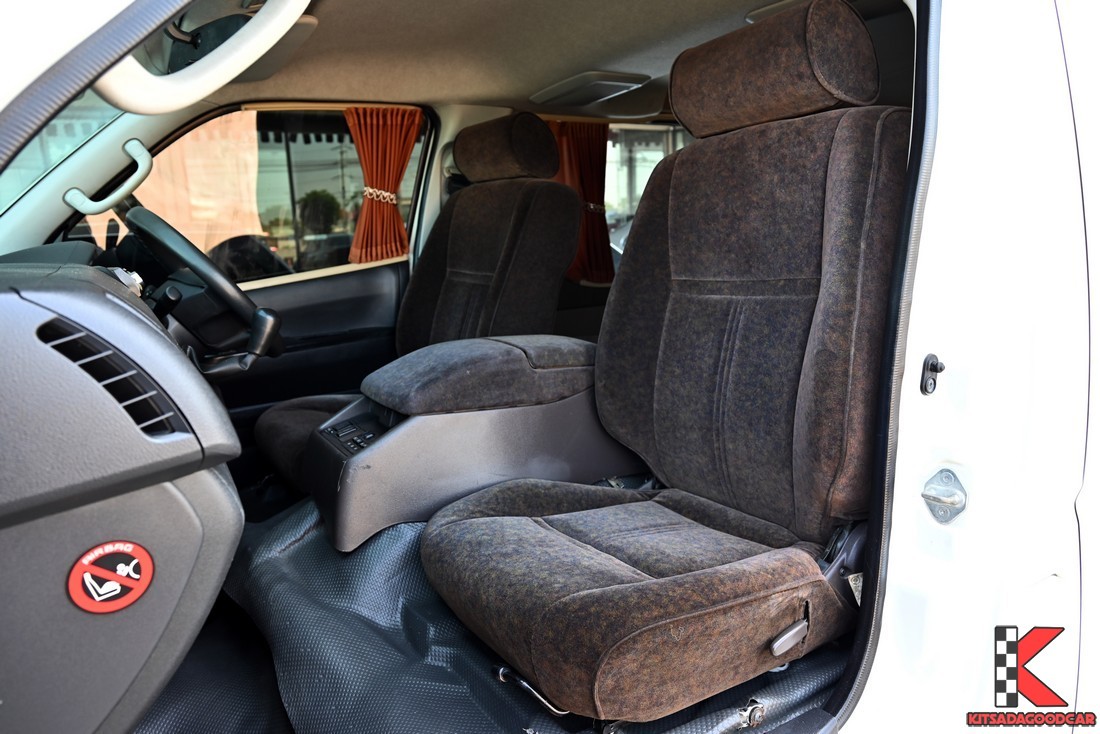 ห้องโดยสารคู่หน้า เบาะผ้า