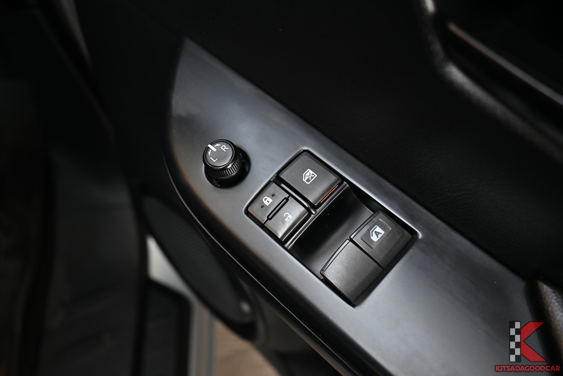 สวิตช์กระจกไฟฟ้า/ล็อกประตู (ตามภาพ)