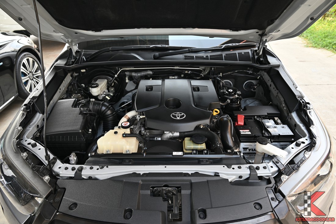 ห้องเครื่องดีเซล 2.4 Toyota (ตามภาพ)