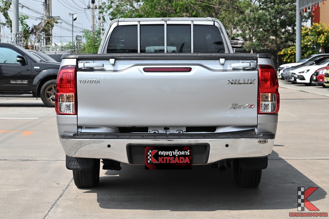Hilux Revo 2021 ด้านหลังตรง