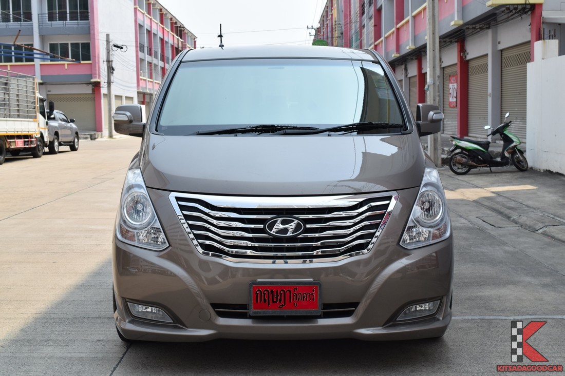 รถม อสอง Hyundai Grand Starex 2 5 ป 14 Vip Wagon At