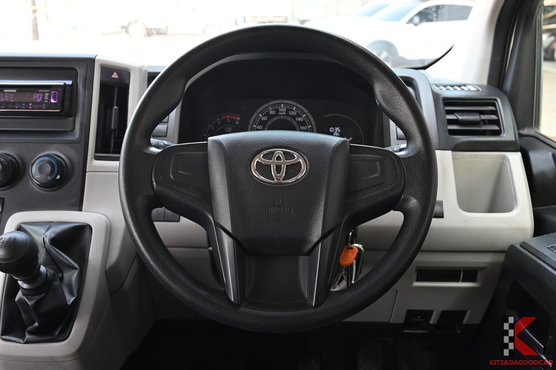 Hiace 2022 พวงมาลัยและเรือนไมล์