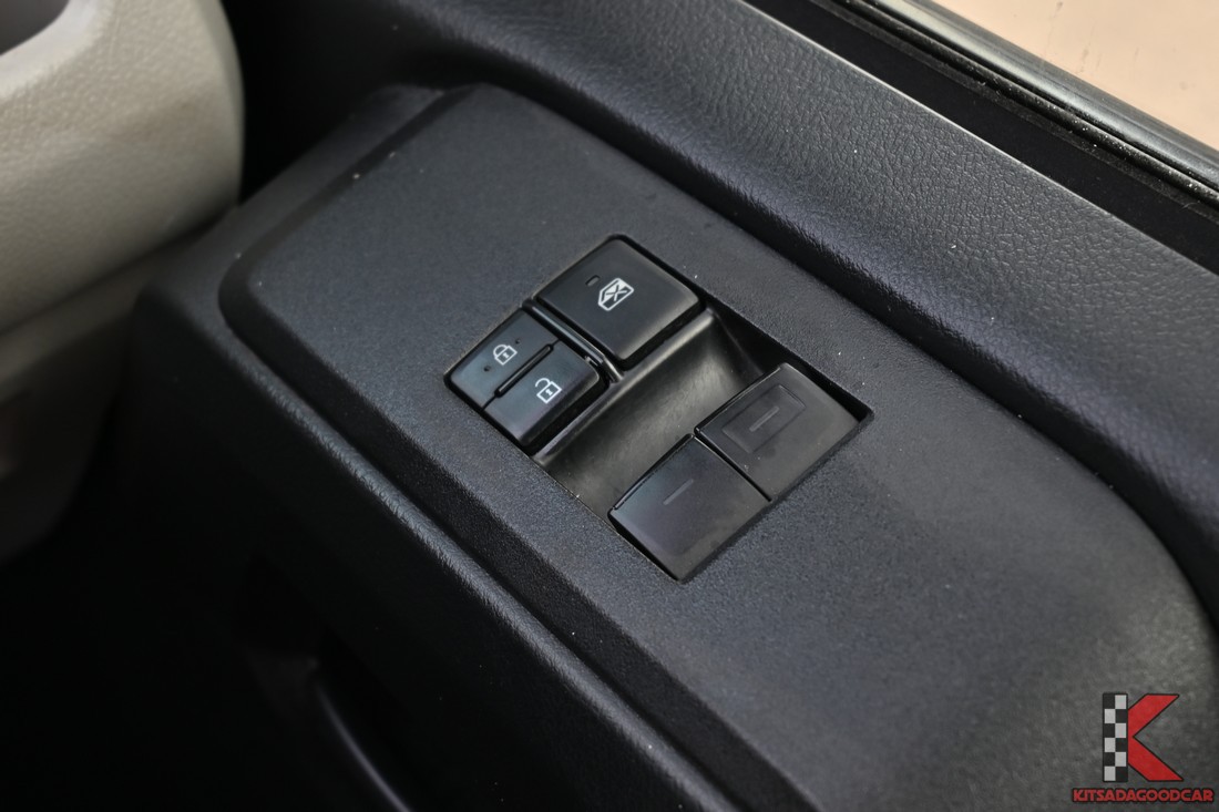 Hiace 2022 สวิตช์กระจก/ล็อกประตูไฟฟ้า