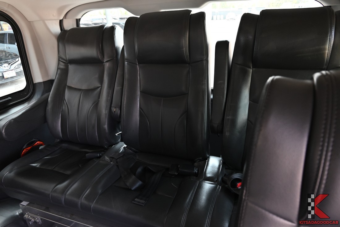 Hiace 2022 แถวหลังสุด