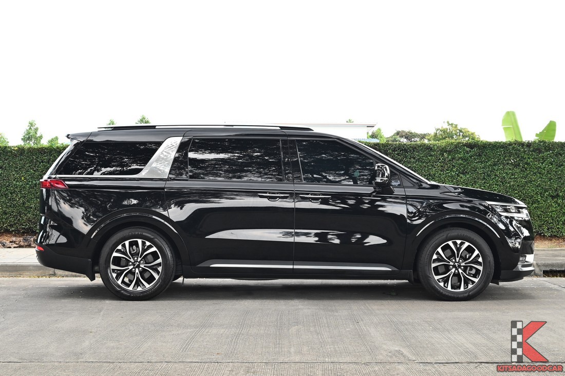 สัดส่วนตัวถังด้านข้าง Kia Carnival SXL