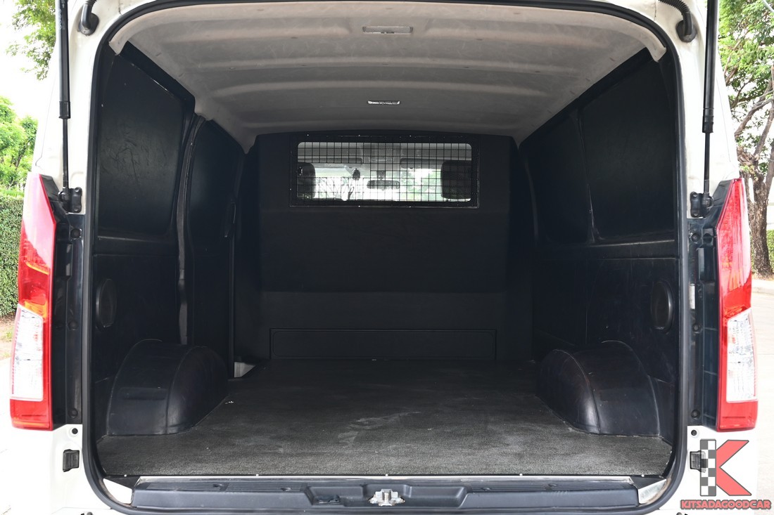 พื้นที่บรรทุกด้านท้าย เปิดกว้าง Hiace