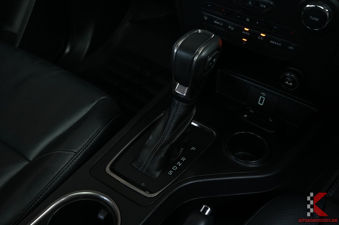 Ford Everest 2.0 Titanium+ 2021 มือสอง รูป (16)