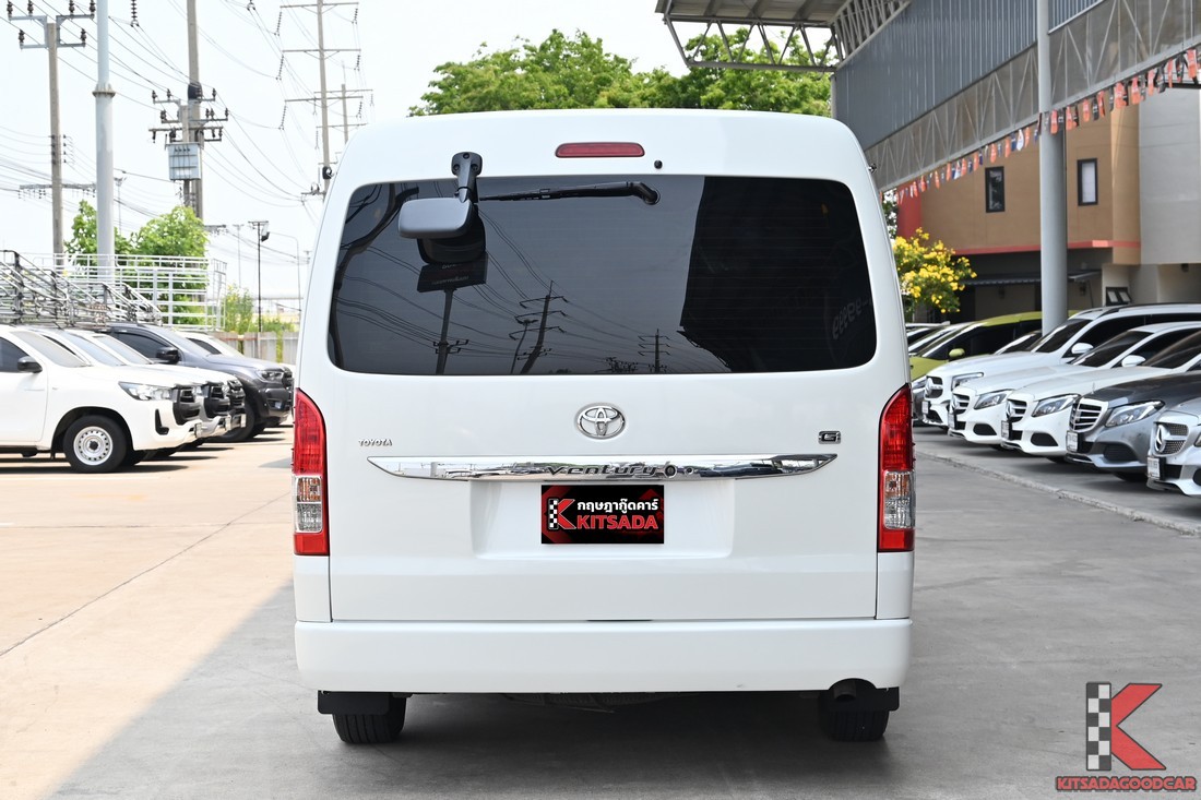 Toyota VENTURY 3.0 G ปี 2017 มือสอง ด้านท้ายตรง