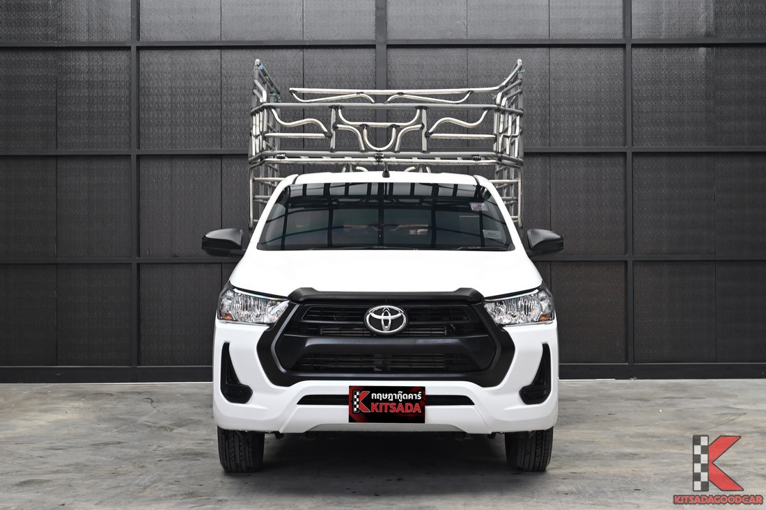 Toyota HILUX REVO 2023 กระบะคอกสูง มุมหน้าตรง