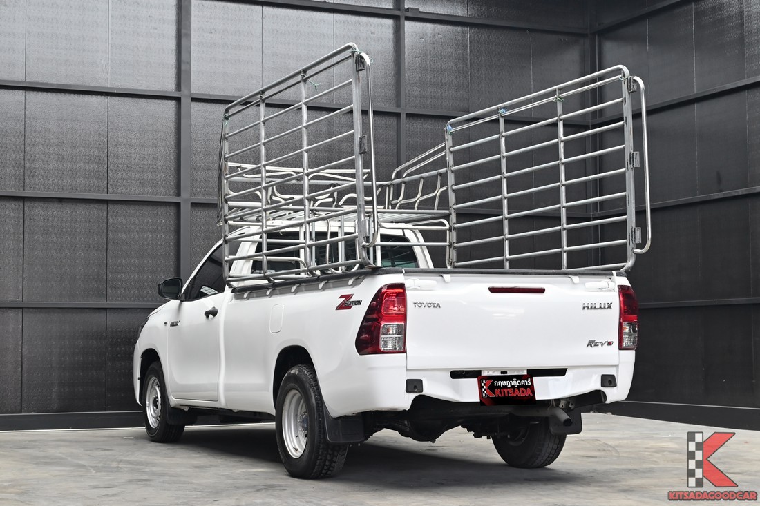 Toyota HILUX REVO 2023 กระบะคอก เพลาลอย มุมท้ายเฉียง
