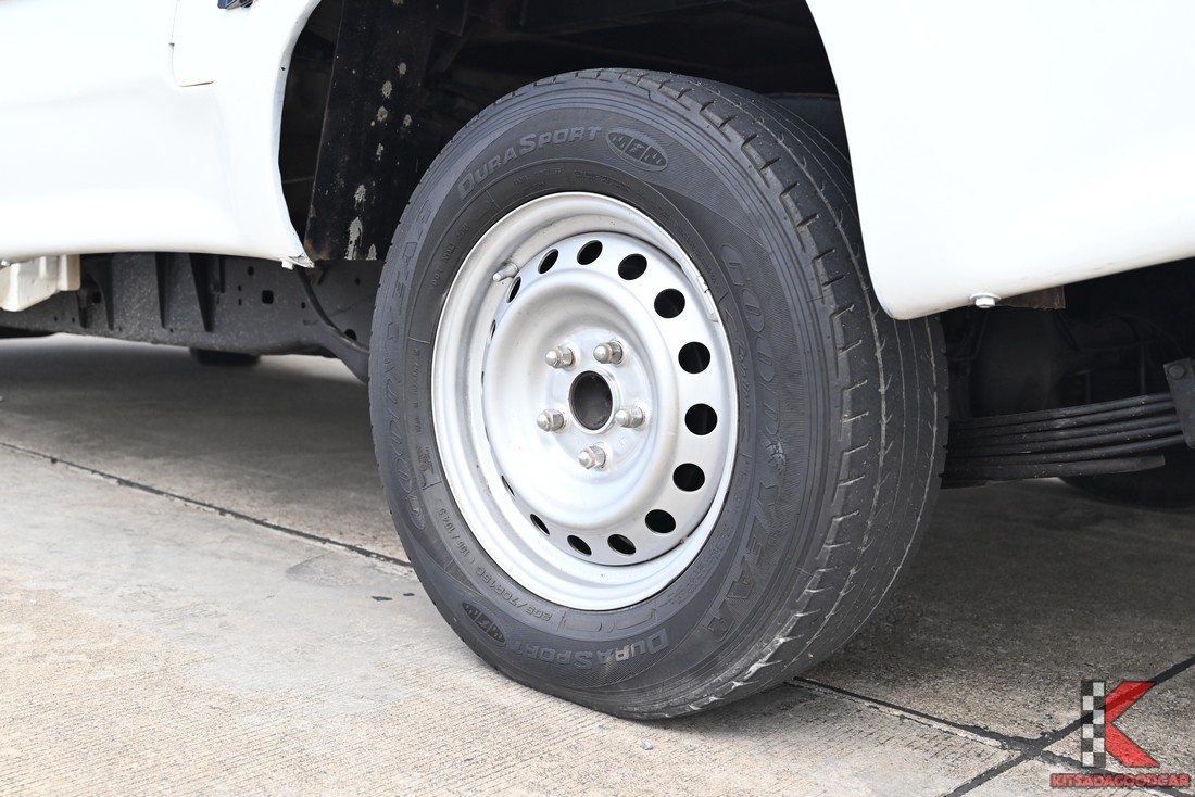 ล้อและยาง Toyota Hilux Revo