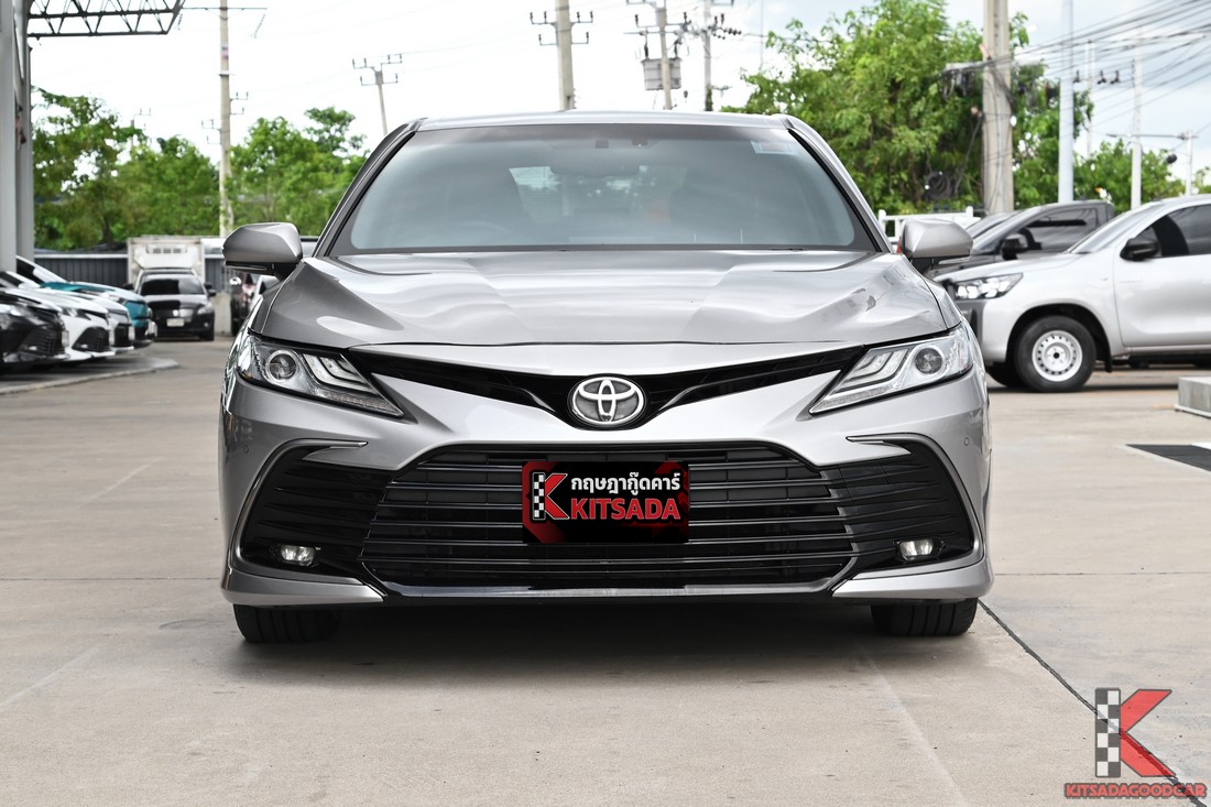 Toyota CAMRY 2.5 Sport 2022 มือสอง มุมด้านหน้า
