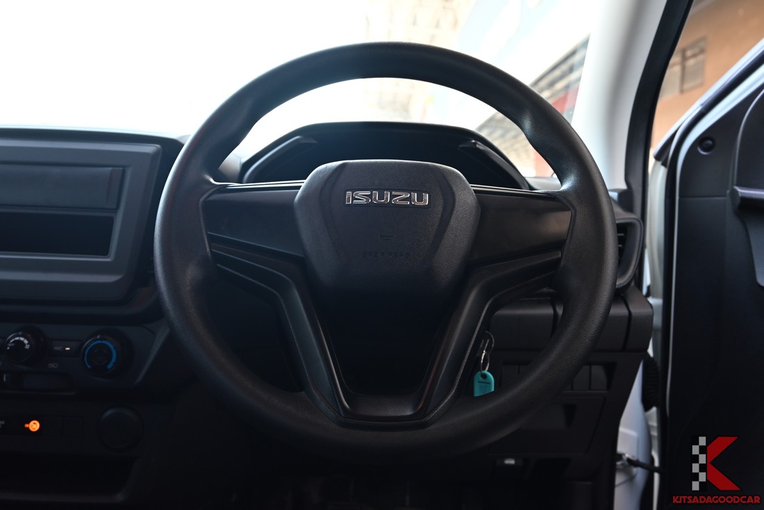 Isuzu D-MAX 1.9 Spark 2023 พวงมาลัย Isuzu