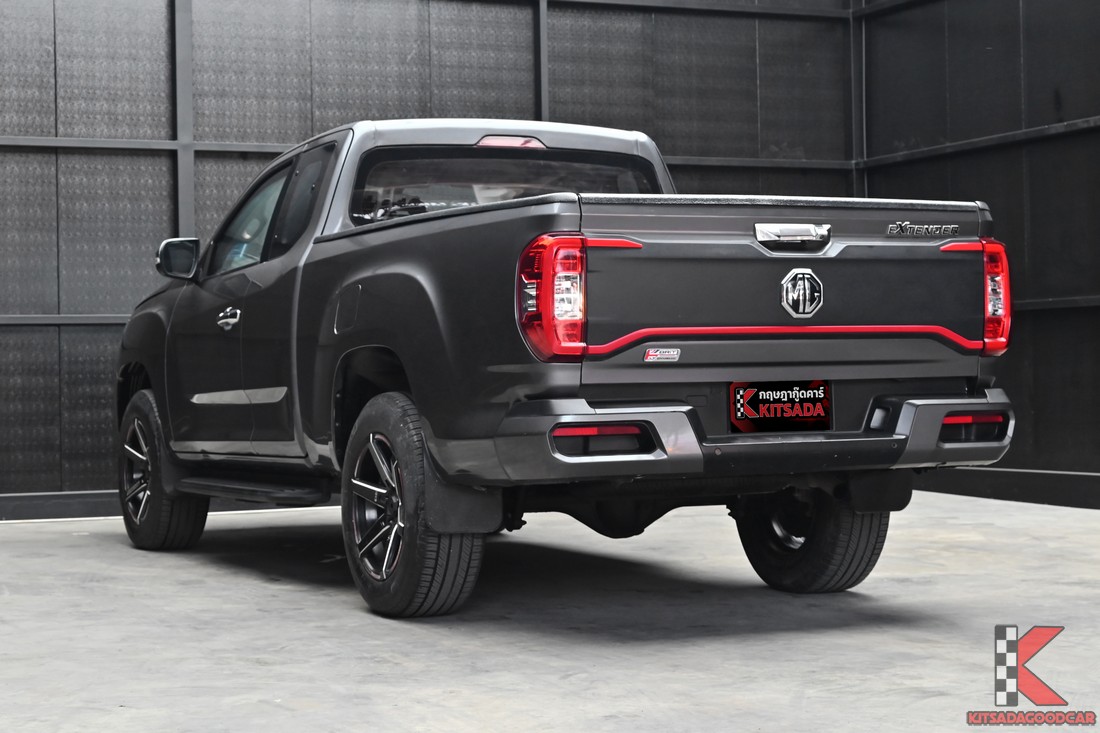 MG Extender 2.0 Giant Cab สีเทา มุมด้านหน้า