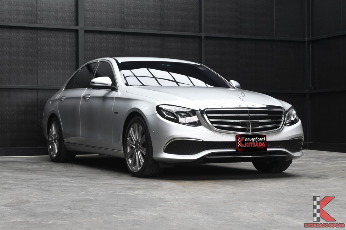 Mercedes-Benz E350e Exclusive W213 ปี 2018 ภาพรถจริง 1