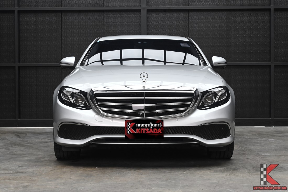 Mercedes-Benz E350e Exclusive W213 ปี 2018 ภาพรถจริง 2