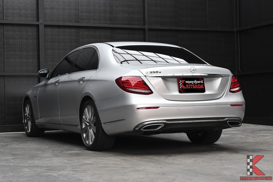 Mercedes-Benz E350e Exclusive W213 ปี 2018 ภาพรถจริง 3