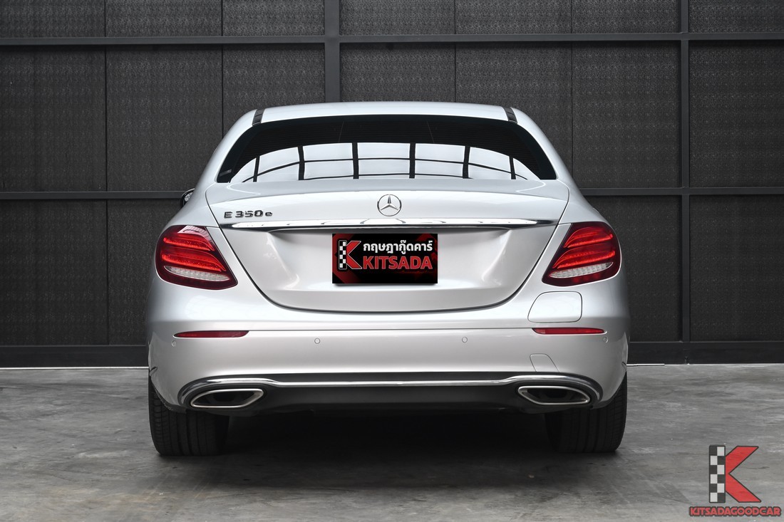 Mercedes-Benz E350e Exclusive W213 ปี 2018 ภาพรถจริง 4