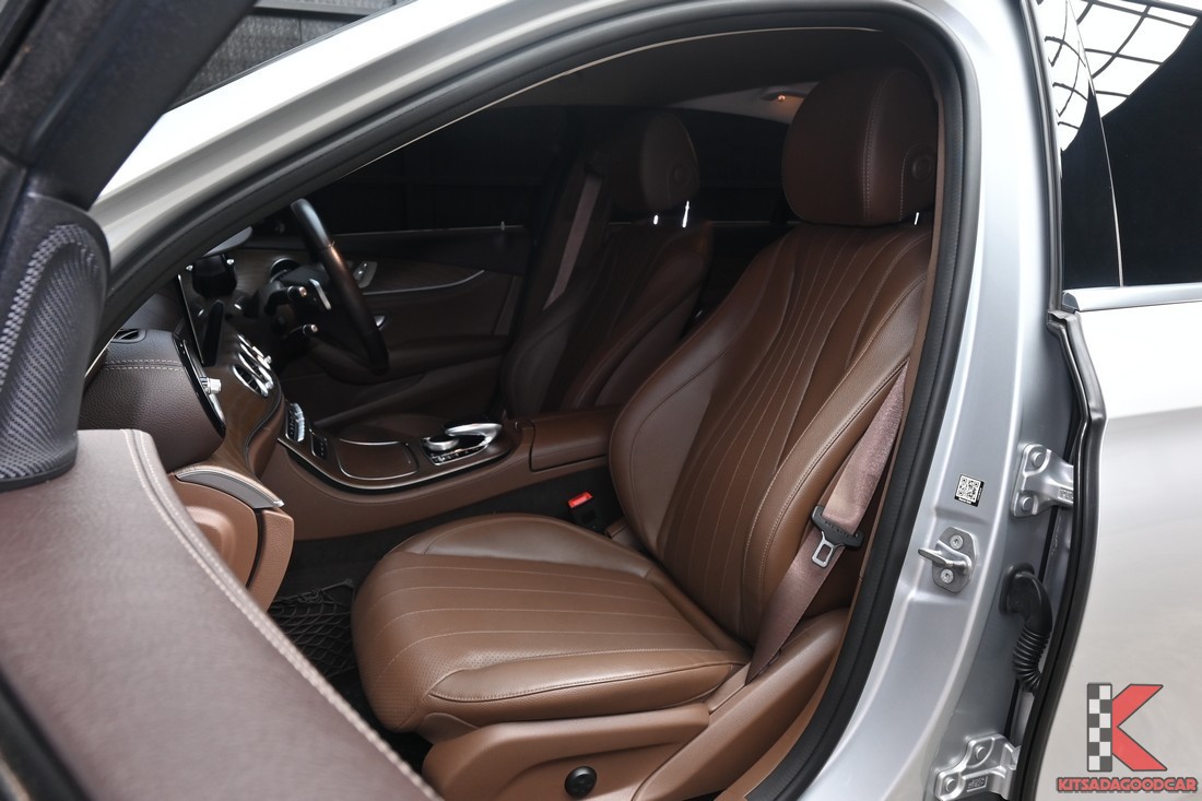 Mercedes-Benz E350e Exclusive W213 ปี 2018 ภาพรถจริง 8