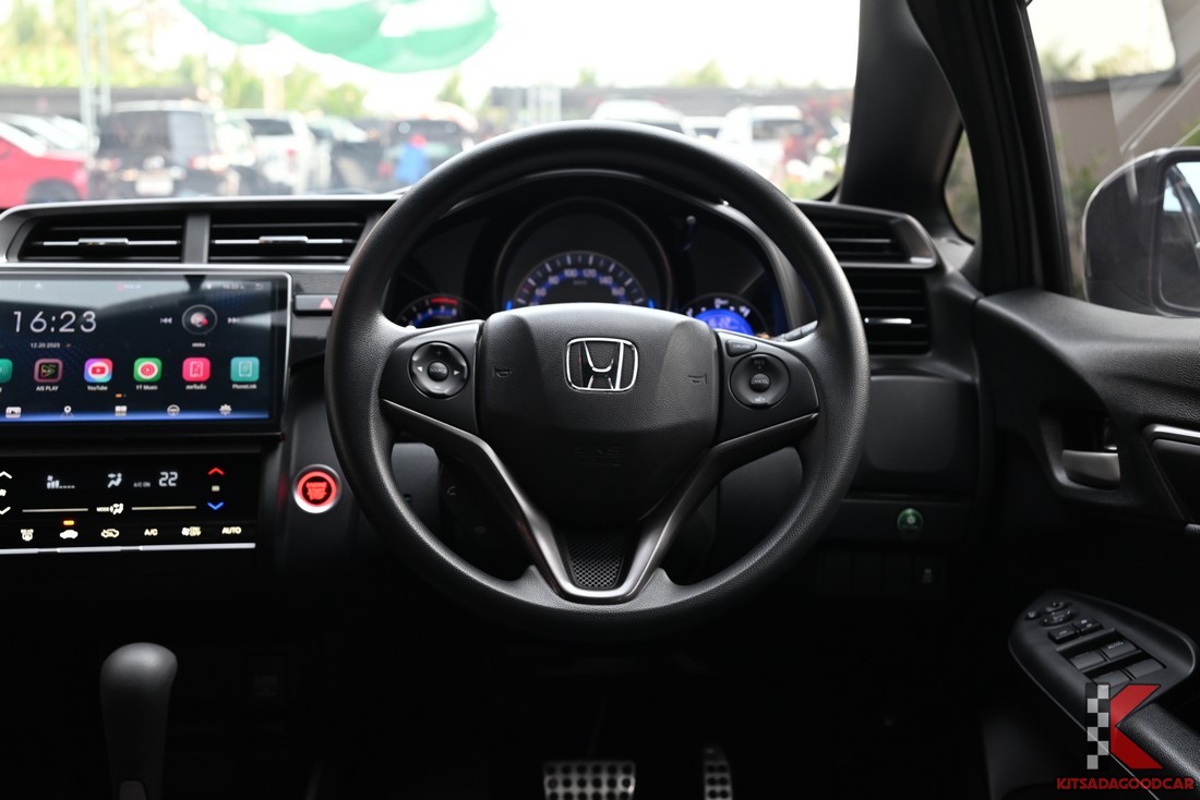 พวงมาลัยมัลติฟังก์ชัน เรือนไมล์ Honda Jazz