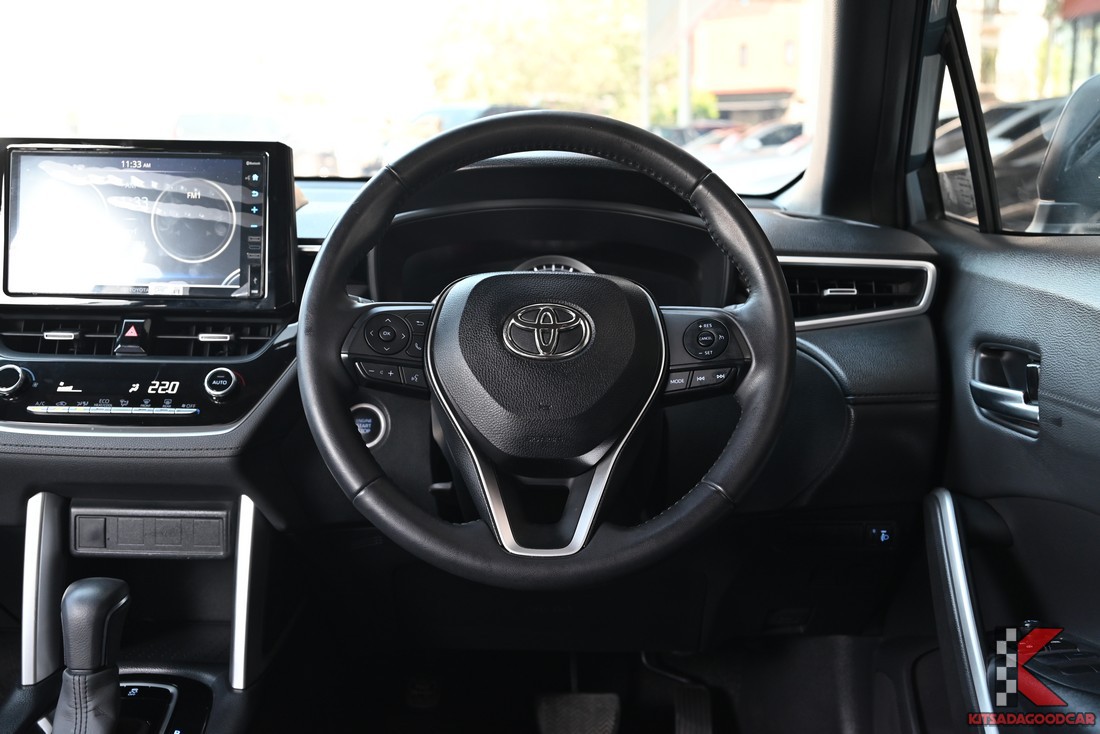 พวงมาลัยมัลติฟังก์ชัน Corolla Cross