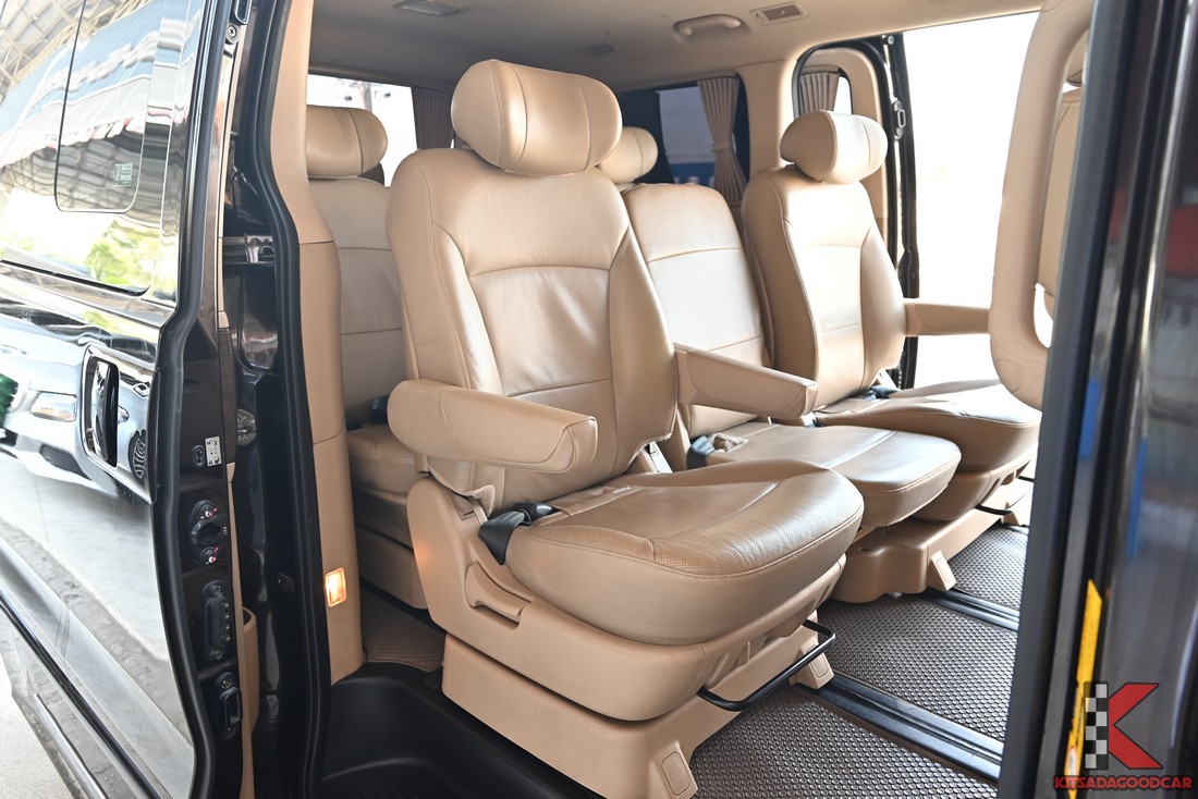 มุมอีกด้านของเบาะกัปตันซีท