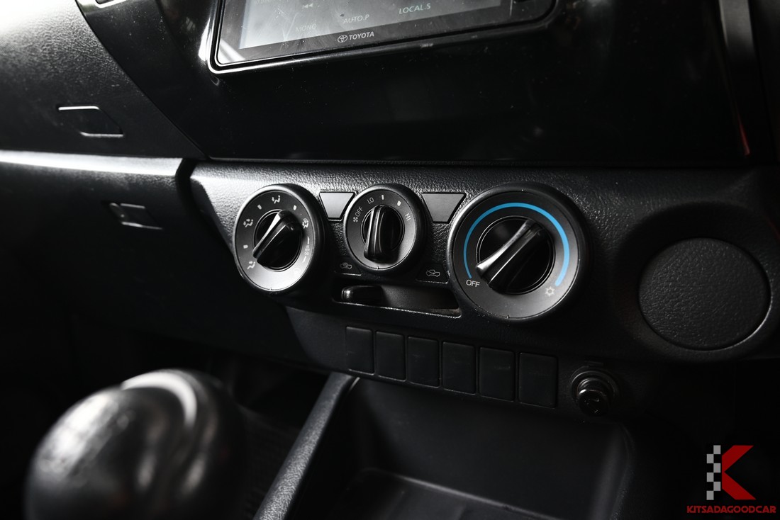 แผงควบคุมแอร์แบบปุ่มหมุน