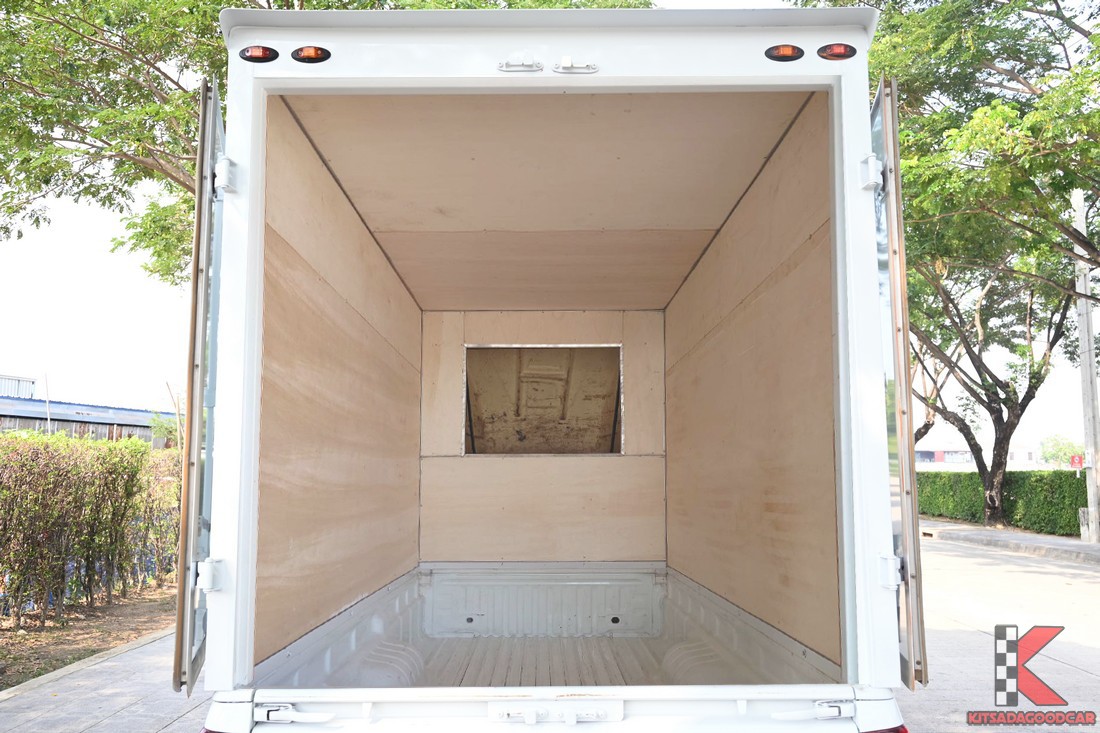 Isuzu D-Max Spark 2018 รายละเอียดตู้ทึบ