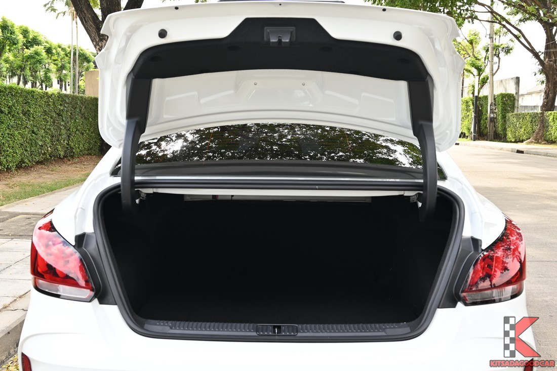 MG5 2021 พื้นที่เก็บสัมภาระท้าย