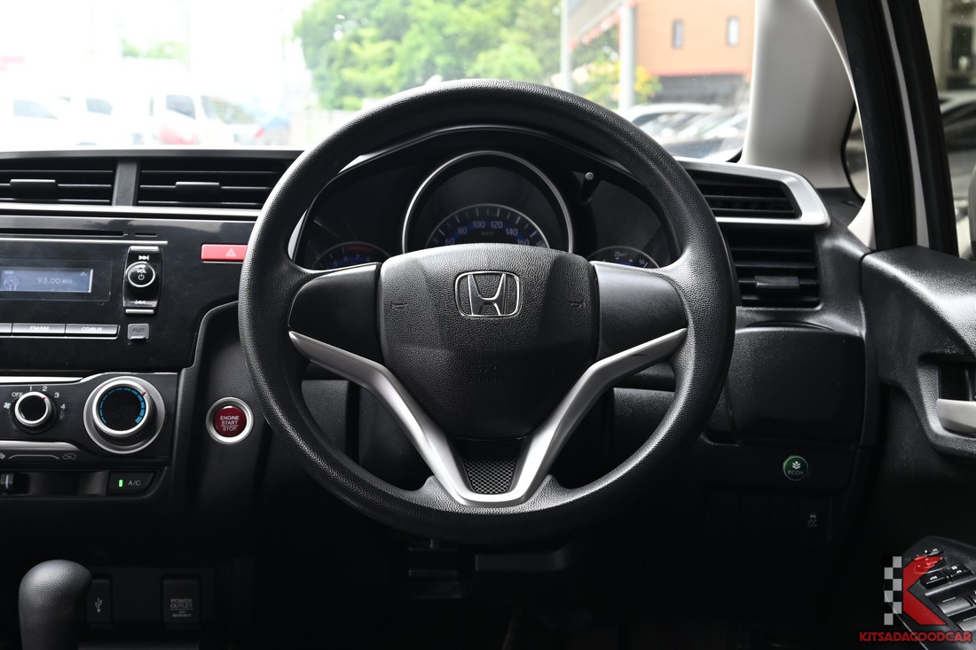 พวงมาลัย Honda JAZZ 2015