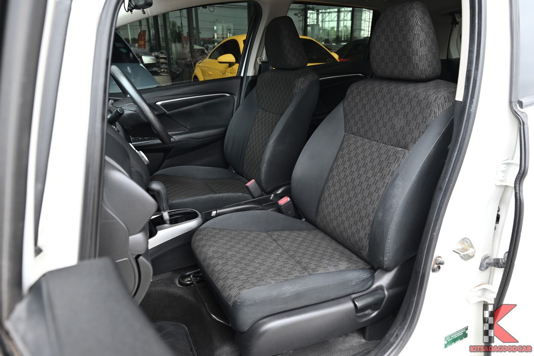 เบาะหน้า Honda JAZZ 2015