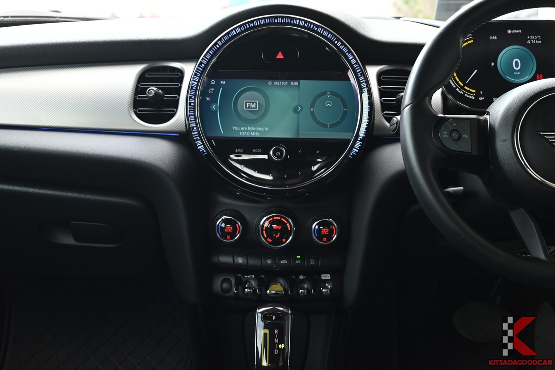 Mini COOPER SE 2022 มือสอง พวงมาลัยและมาตรวัด