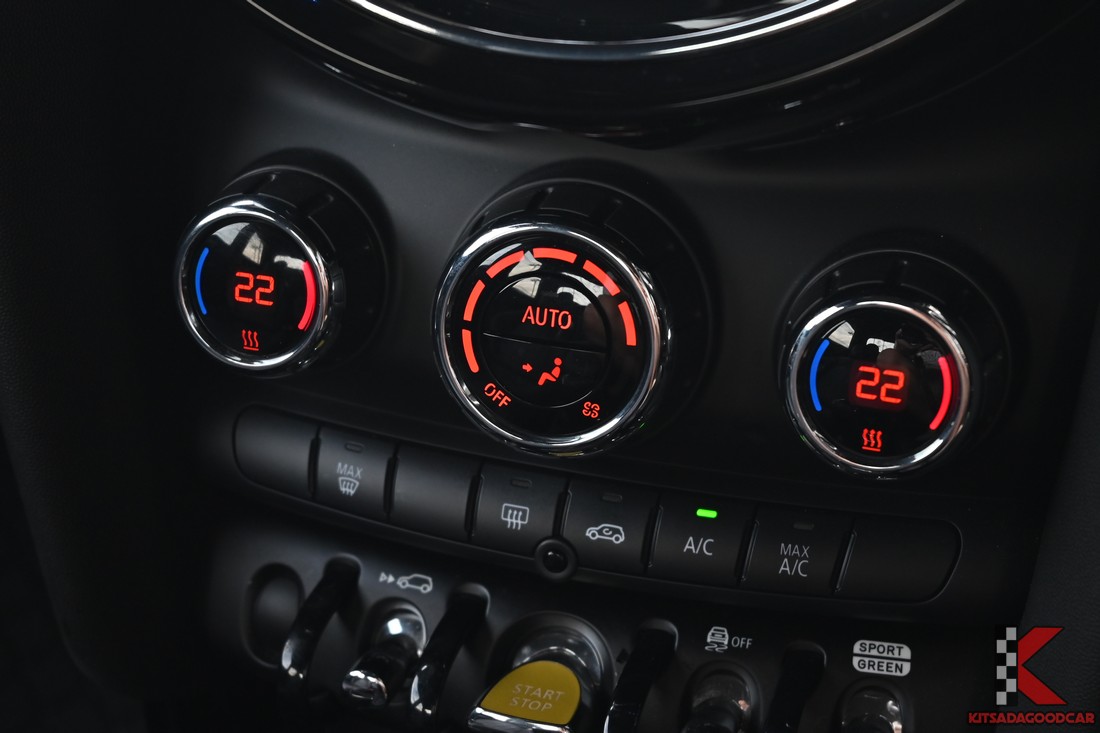 Mini COOPER SE 2022 มือสอง เบาะหน้า