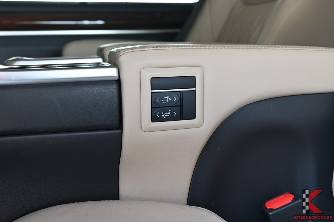Toyota Majesty 2.8 Grande ปี 2020 ห้องโดยสารด้านหน้า