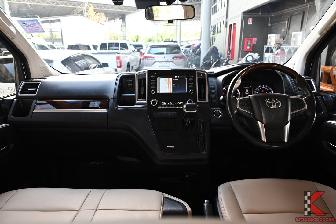Toyota Majesty 2.8 Grande ปี 2020 พวงมาลัยมัลติฟังก์ชัน