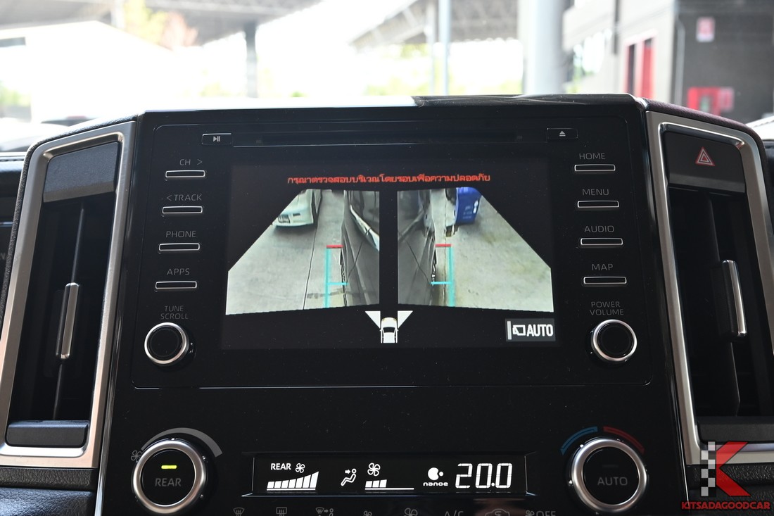 Toyota Majesty 2.8 Grande ปี 2020 ห้องโดยสารตอนหลัง