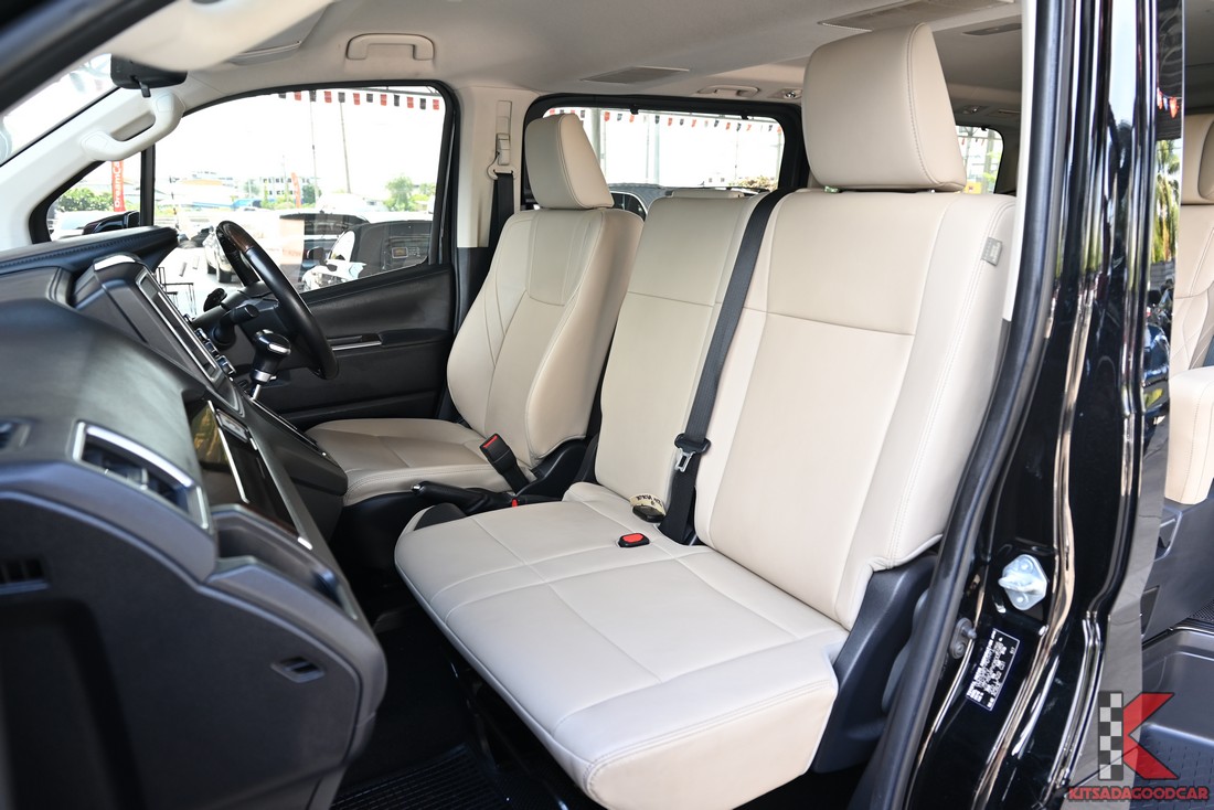 Toyota Majesty 2.8 Grande ปี 2020 รายละเอียดภายนอก