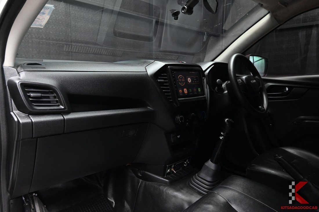 Isuzu D-MAX Spark B 2023 พื้นที่บรรทุกสินค้าแช่เย็น