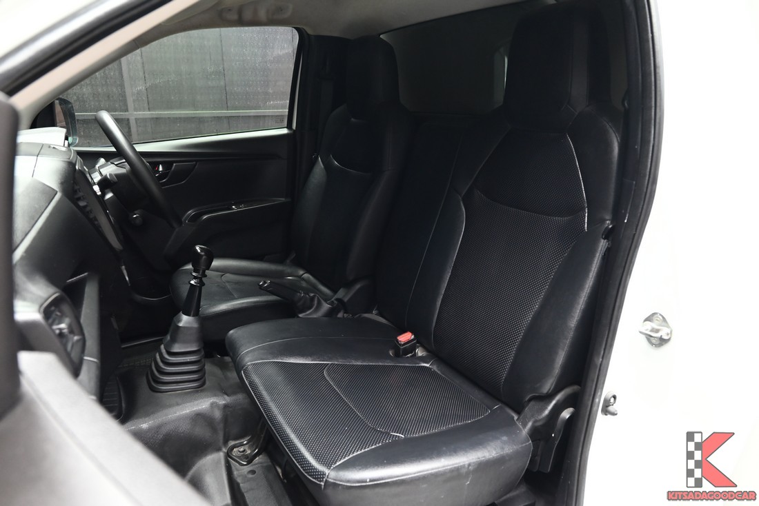 Isuzu D-MAX Spark B 2023 ระบบพัดลมในตู้ 3 ตัว